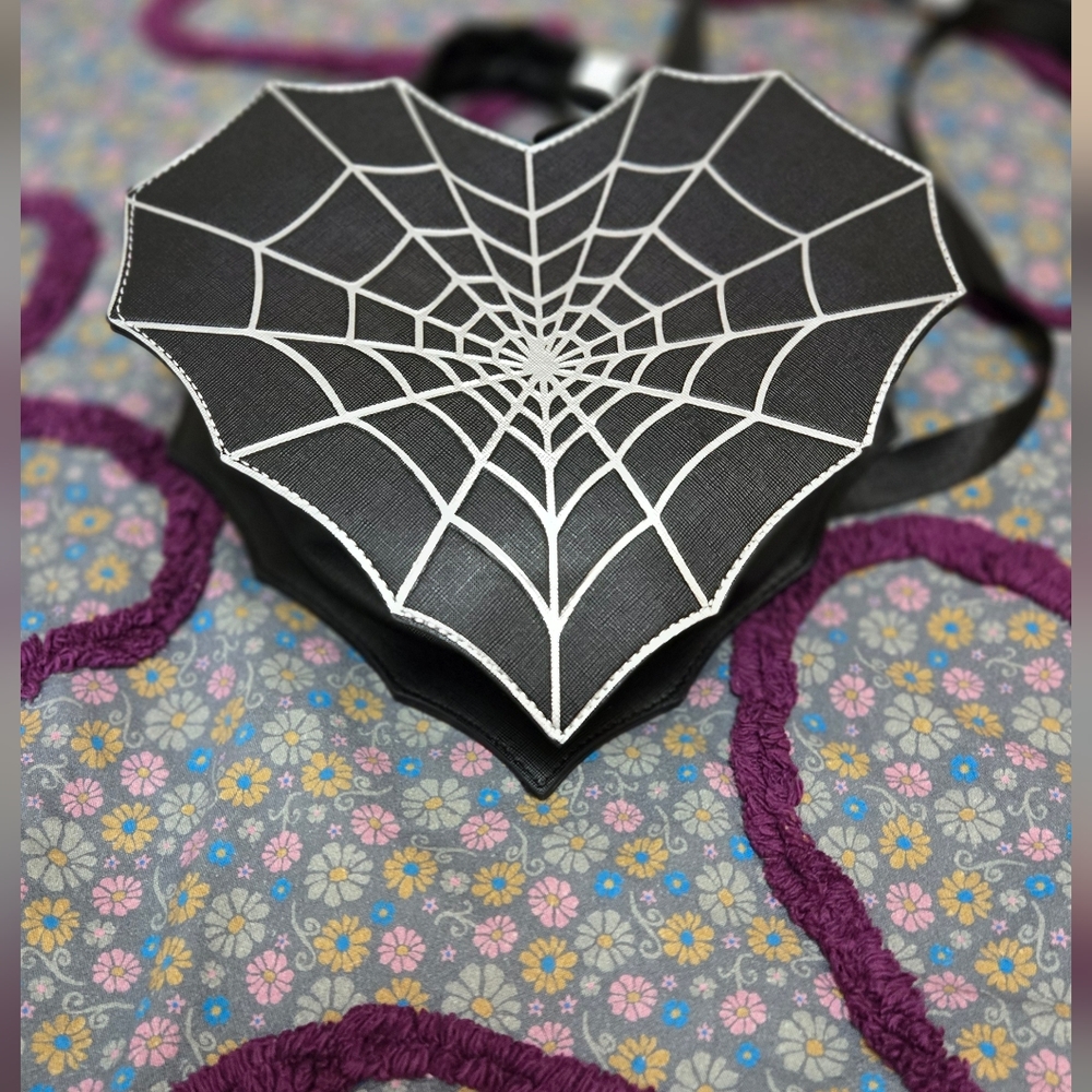 HEART SHAPED SPIDERWEB BACKPACK NWT